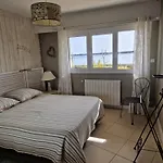 Face 5 Pers Wi-fi Parking Linge De Maison Gratuit 1chambre Parentale 1cabine Lits Superposes 1 Canape Lit * Arcachon