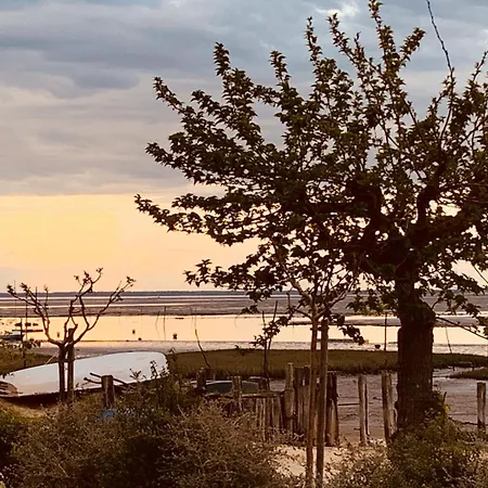 Face 5 Pers Wi-fi Parking Linge De Maison Gratuit 1chambre Parentale 1cabine Lits Superposes 1 Canape Lit Arcachon