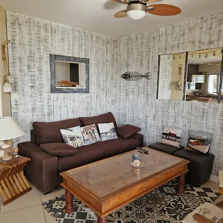 Face 5 Pers Wi-fi Parking Linge De Maison Gratuit 1chambre Parentale 1cabine Lits Superposes 1 Canape Lit * Arcachon