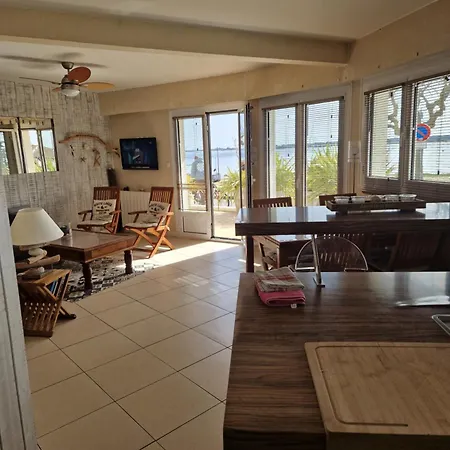 Apartamento Face 5 Pers Wi-fi Parking Linge De Maison Gratuit 1chambre Parentale 1cabine Lits Superposes 1 Canape Lit
