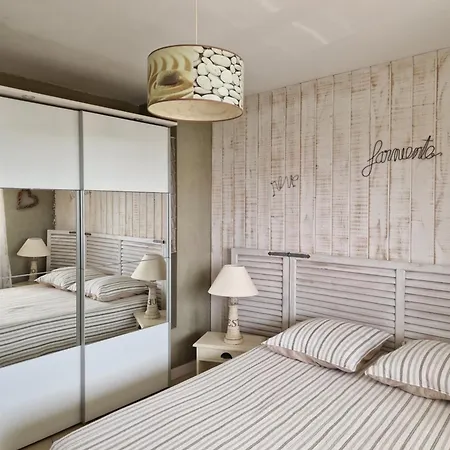 Face 5 Pers Wi-fi Parking Linge De Maison Gratuit 1chambre Parentale 1cabine Lits Superposes 1 Canape Lit Apartamento Arcachon