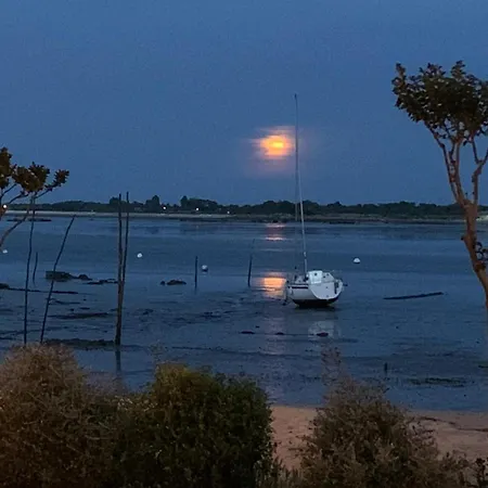 Face 5 Pers Wi-fi Parking Linge De Maison Gratuit 1chambre Parentale 1cabine Lits Superposes 1 Canape Lit Arcachon