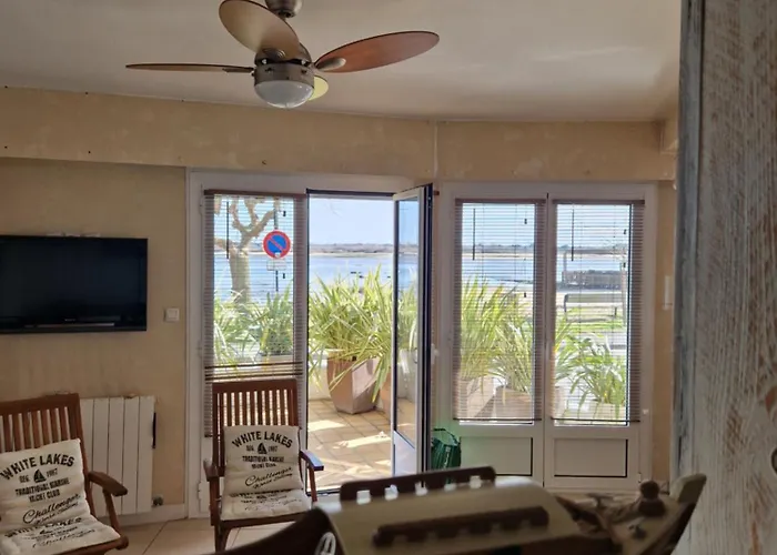 Lägenhet Face 5 Pers Wi-fi Parking Linge De Maison Gratuit 1chambre Parentale 1cabine Lits Superposes 1 Canape Lit