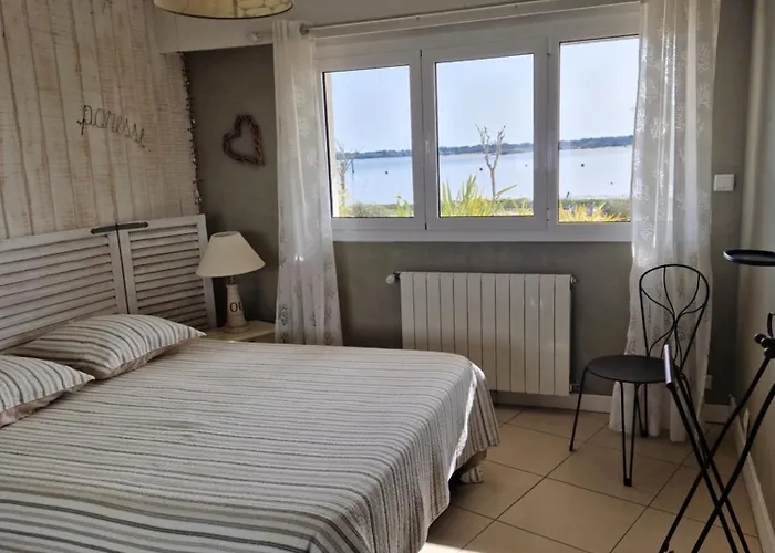 Face 5 Pers Wi-fi Parking Linge De Maison Gratuit 1chambre Parentale 1cabine Lits Superposes 1 Canape Lit * Arcachon