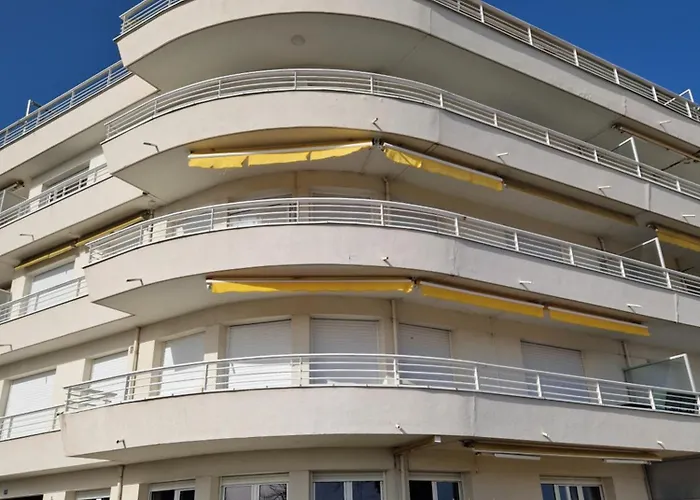 Lägenhet Face 5 Pers Wi-fi Parking Linge De Maison Gratuit 1chambre Parentale 1cabine Lits Superposes 1 Canape Lit Arcachon